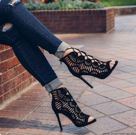 Ortho Welt Unique Lace-Up Pumps For Unparalleled Style