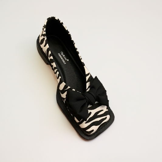 Joy | Ballerinas mit eckiger Spitze, Schleifendetail und orthopädischem Komfort