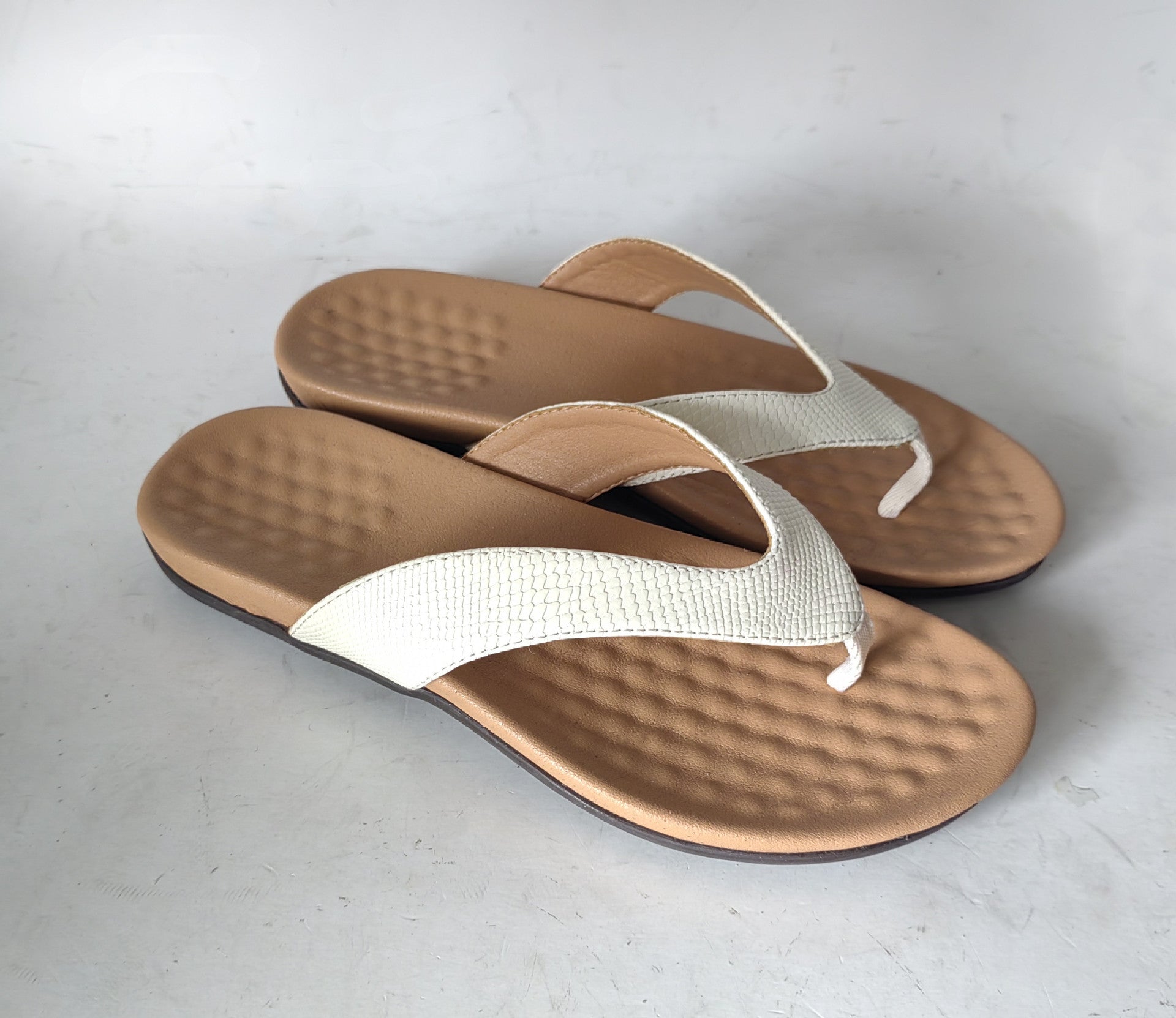 Ortho Welt Summer Sandals - Simple And Elegant Slippers