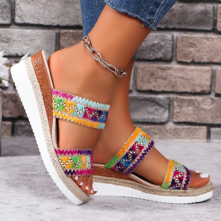 Ortho Welt Woven Sandals With A Wavy Pattern - Unique Ethnic Style