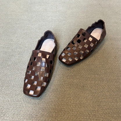 Ortho Welt Retro Flat Shoes With Elegant Pleats