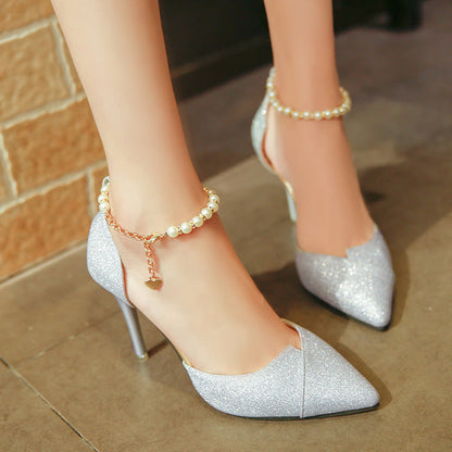 Ortho Welt Glitzerpumps – Perlenriemen & Stilettoabsatz