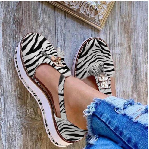Ortho Welt Fringe Flat Shoes - Spring Elegance