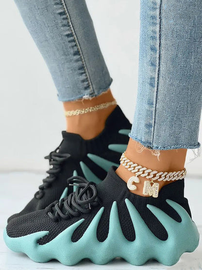 Kavya | Unisex-Sneaker mit orthopädischer Wave-Sohle und atmungsaktivem Mesh-Gewebe