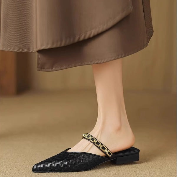 Ortho Welt Flat Sandals With Low Heels And Chains - Unique Elegance