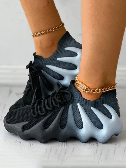 Kavya | Unisex-Sneaker mit orthopädischer Wave-Sohle und atmungsaktivem Mesh-Gewebe