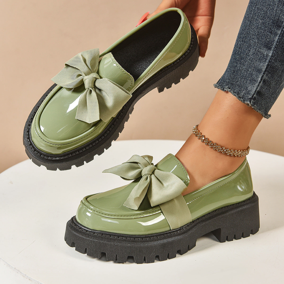 Ortho Welt Vintage Loafers With Bow - Unique Elegance