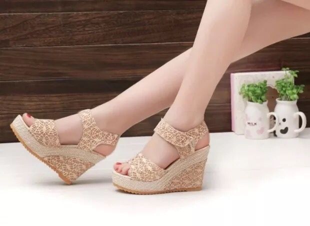 Ortho Welt Flat-Bottomed High-Heeled Sandals - Unique Elegance
