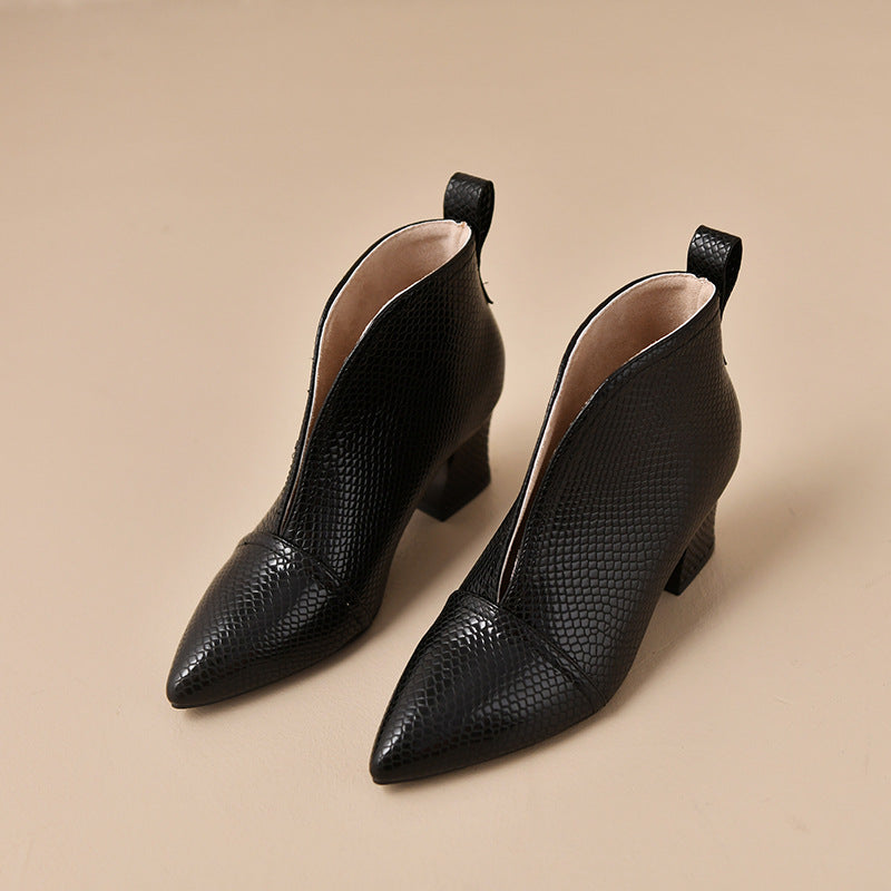 Ortho Welt Martin Heeled Ankle Boots With V-Cutout