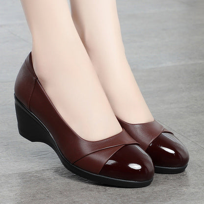 Ortho Welt Soft Leather Shoes For Mothers: Comfort And Elegance