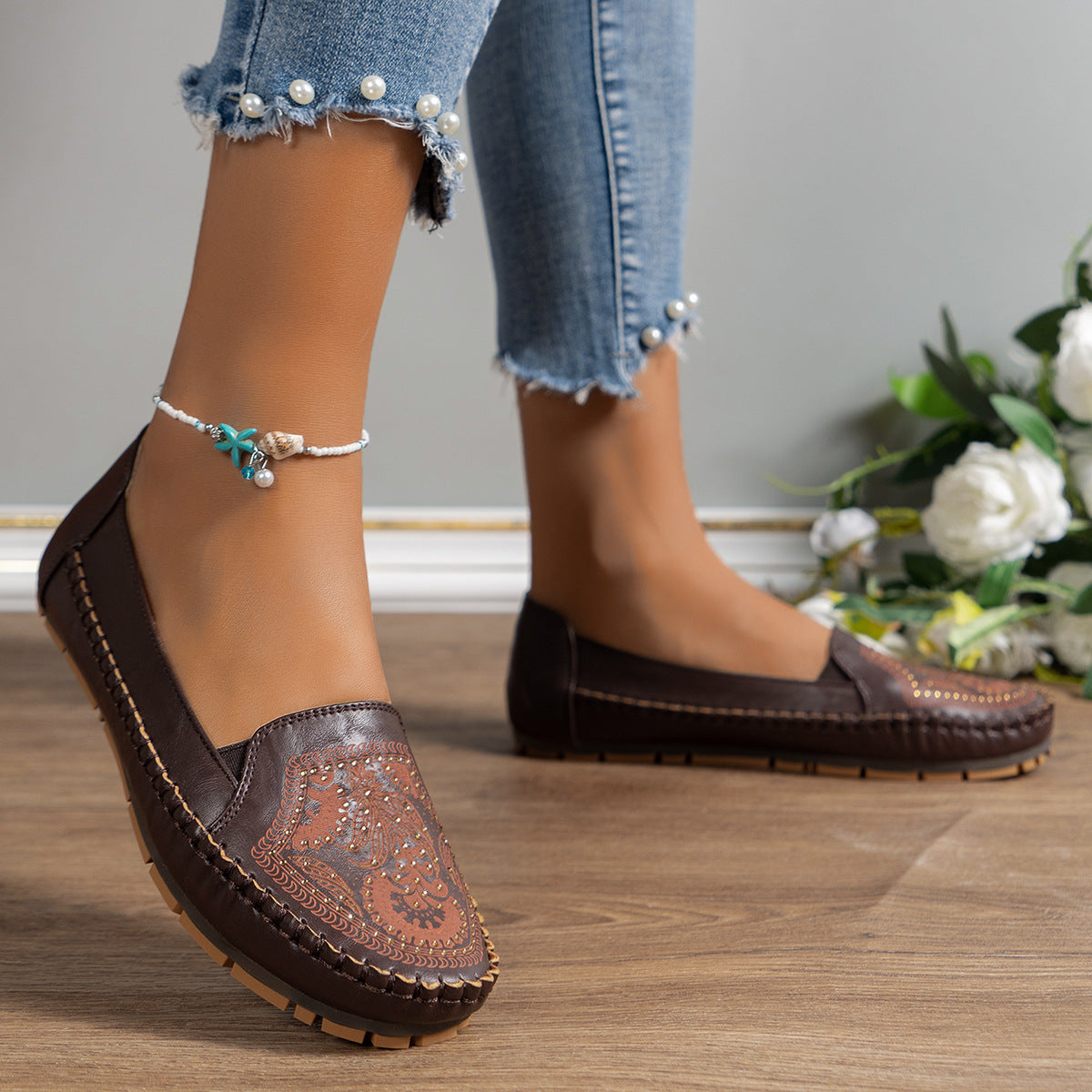 Ortho Welt Retro Flat Loafers  With A Unique Vintage Look