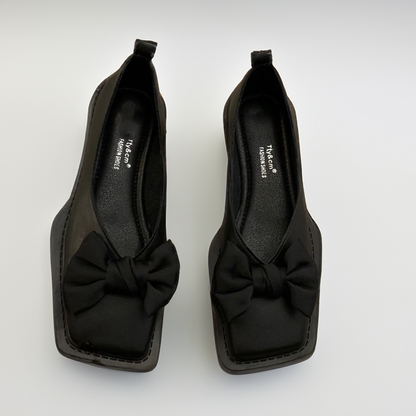 Joy | Ballerinas mit eckiger Spitze, Schleifendetail und orthopädischem Komfort