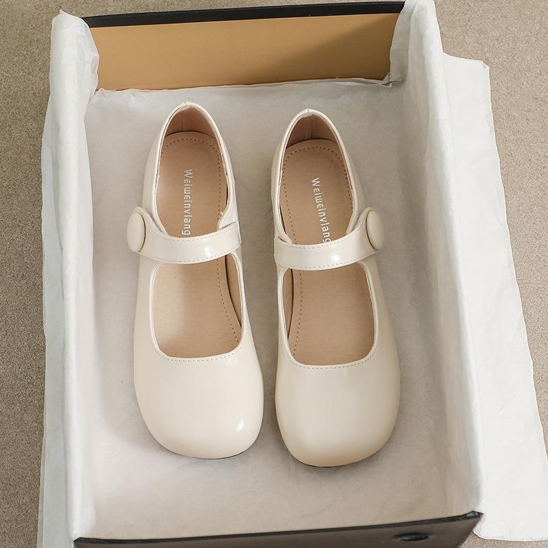 Ortho Welt Unique And Elegant Flat Shoes
