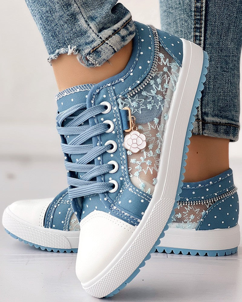 Calista | Denim-Sneaker zum Schnüren – Atmungsaktives Mesh-Design mit Blumenmuster