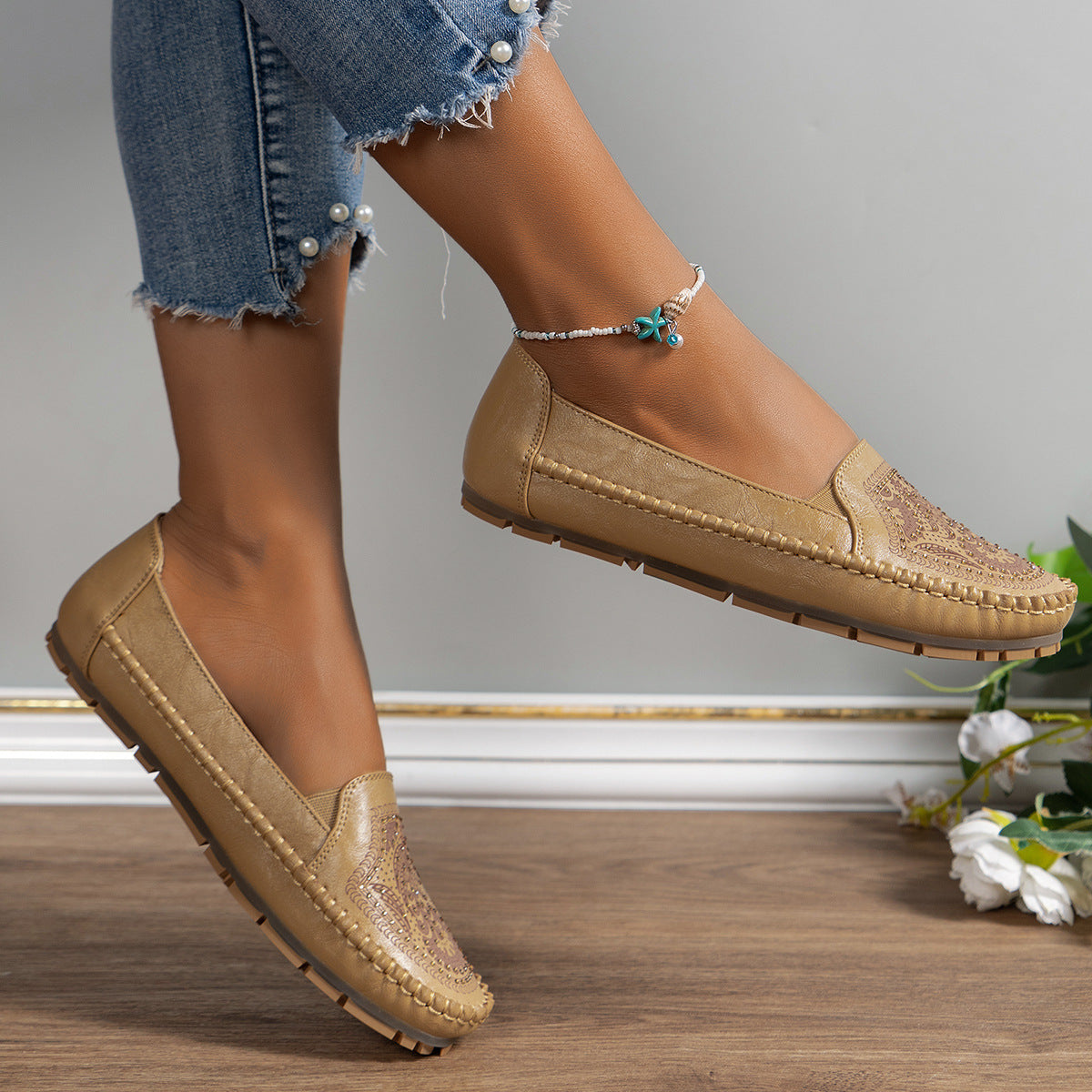 Ortho Welt Retro Flat Loafers  With A Unique Vintage Look