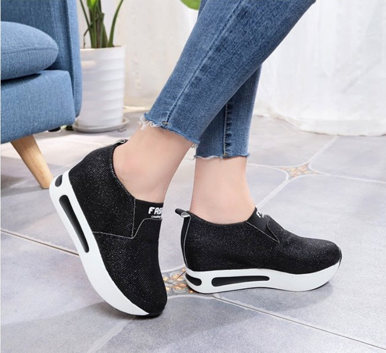 Ortho Welt Stylish And Elegant Sneakers  - Guaranteed Uniqueness