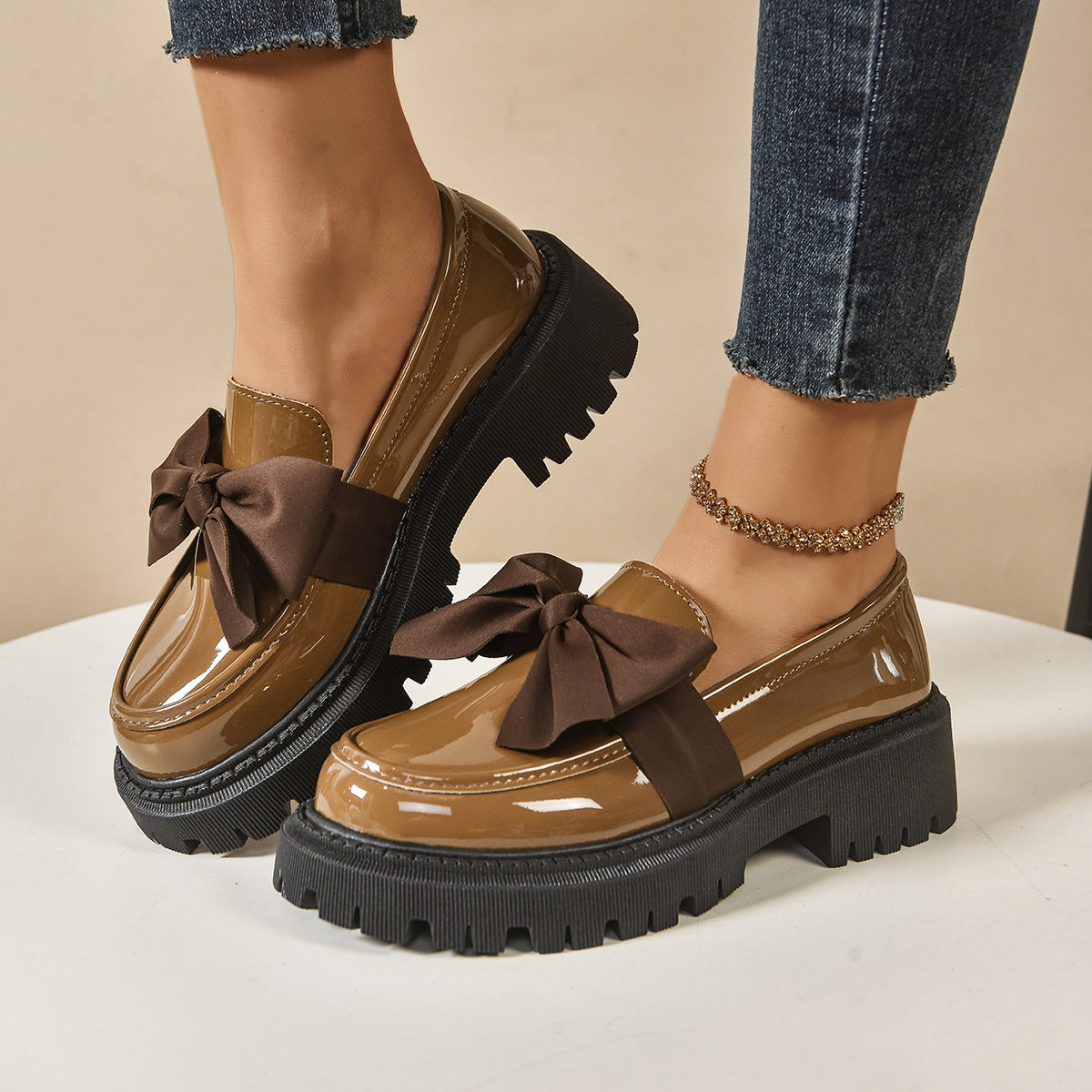 Ortho Welt Vintage Loafers With Bow - Unique Elegance