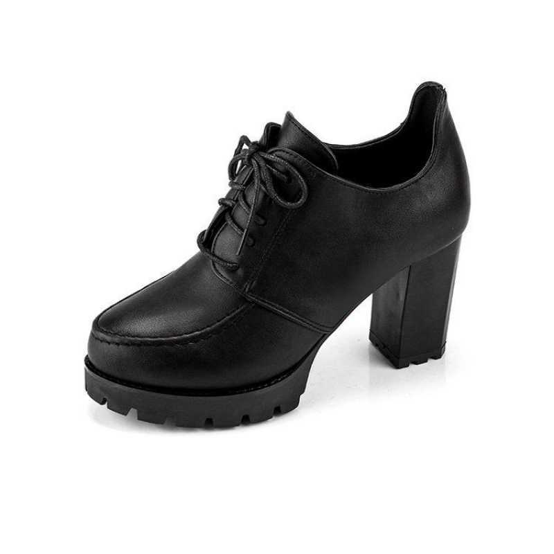 Ortho Welt Shoes With Unique Thick Heels And Platform