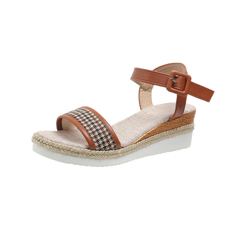 Ortho Welt Houndstooth Print Sandals - Summer Elegance