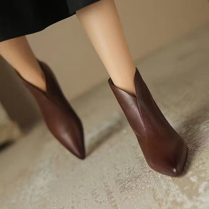 Ortho Welt Chic French-Style Kitten Heel Ankle Boots