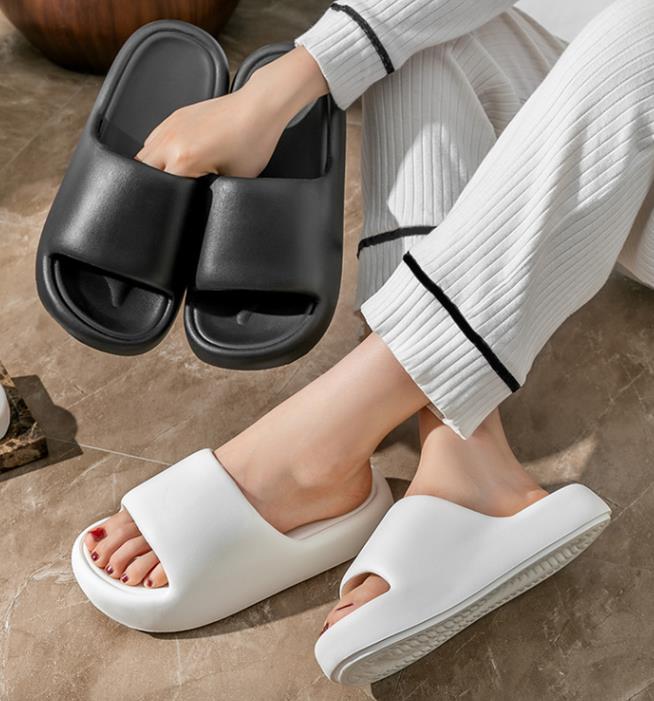 Ortho Welt Unique Bread Slippers - Non-Slip Indoor Slippers