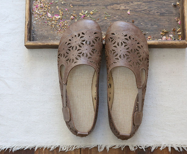 Jacqueline | Orthopädische Damen-Ballerinas aus Leder mit Blumenmuster und Cut-outs