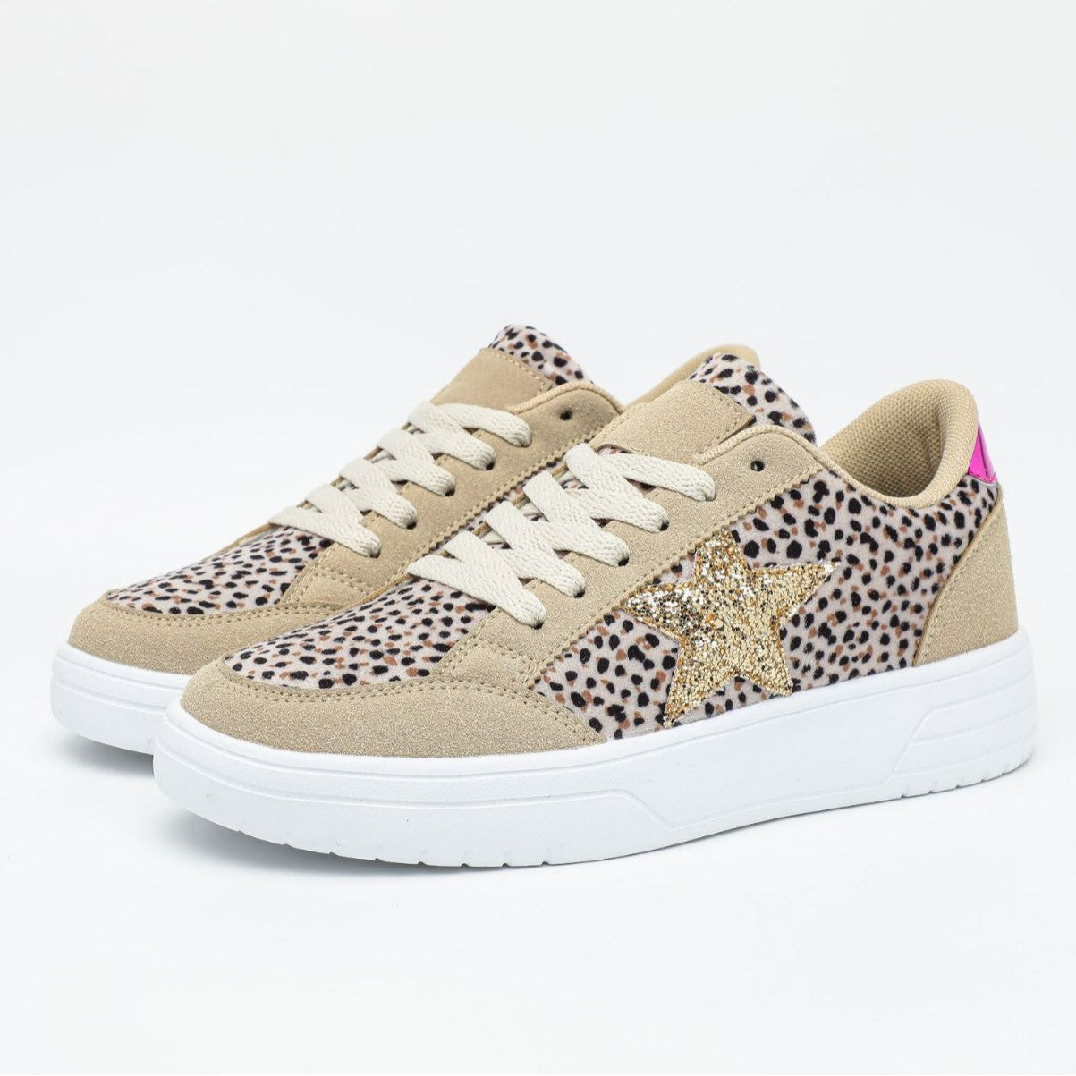 Ortho Welt Unique Leopard Print Sneakers For Men And Women - Retro Style