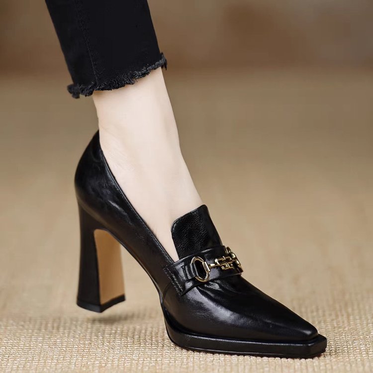 Ortho Welt Retro Chunky Heeled Professional Pumps