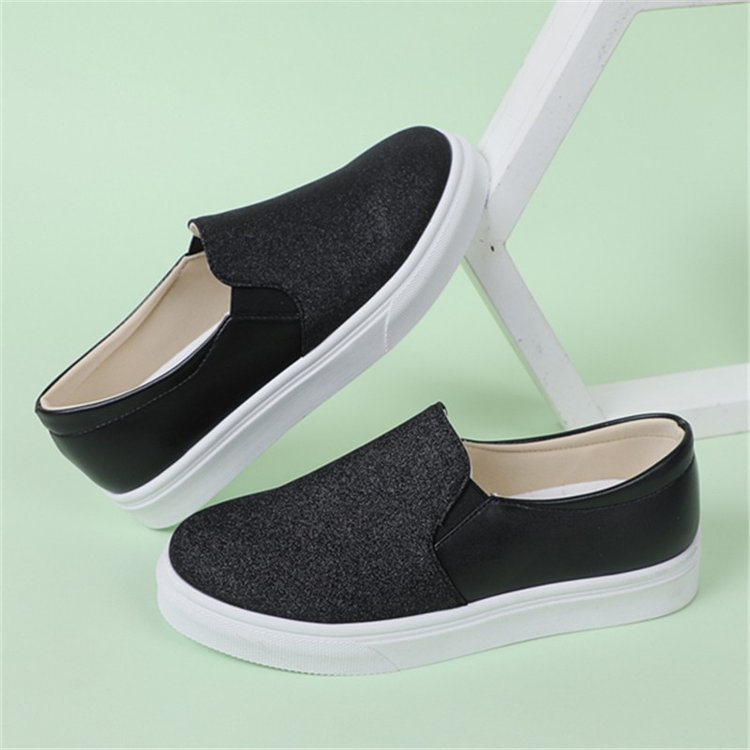 Ortho Welt Round-Toe Flat Shoes With Sequins - Unique Elegance