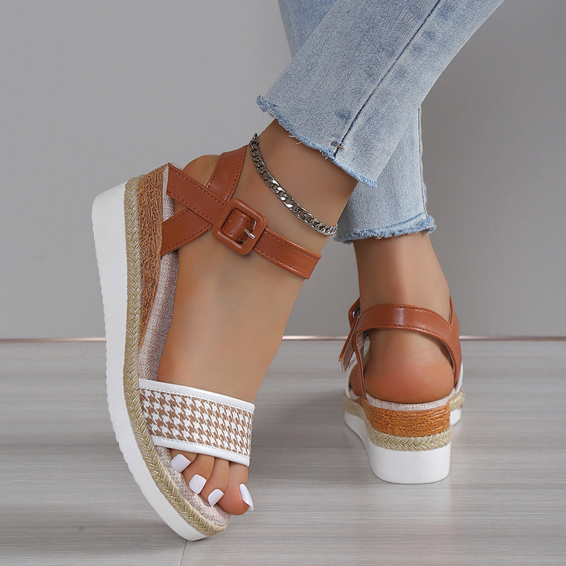 Ortho Welt Houndstooth Print Sandals - Summer Elegance