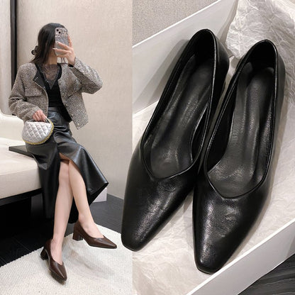 Ortho Welt Orthopädische Pumps – Eckige Spitze, Komfortabsatz