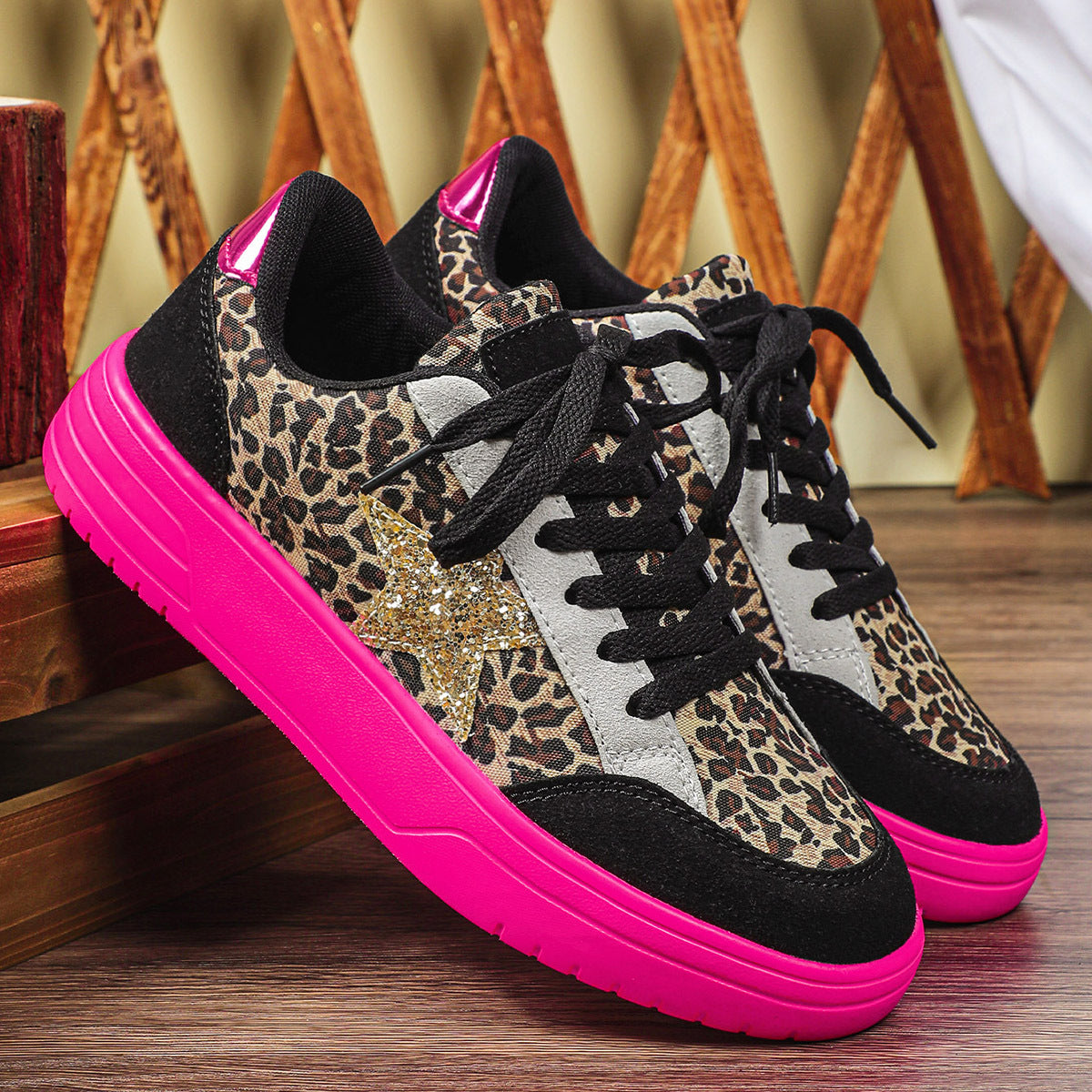 Ortho Welt Unique Leopard Print Sneakers For Men And Women - Retro Style