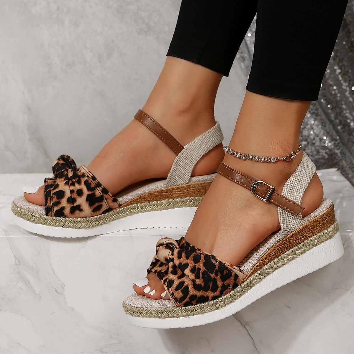 Ortho Welt Chunky Sandals With A Bow - Unique Summer Fashion