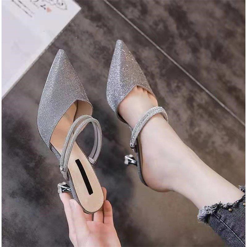Ortho Welt Baotou Stiletto Sandals - Unique Elegance