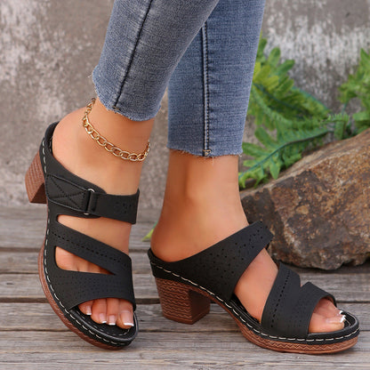 Ortho Welt Unique Square-Heeled Sandals For A Stylish Summer