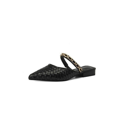 Ortho Welt Flat Sandals With Low Heels And Chains - Unique Elegance