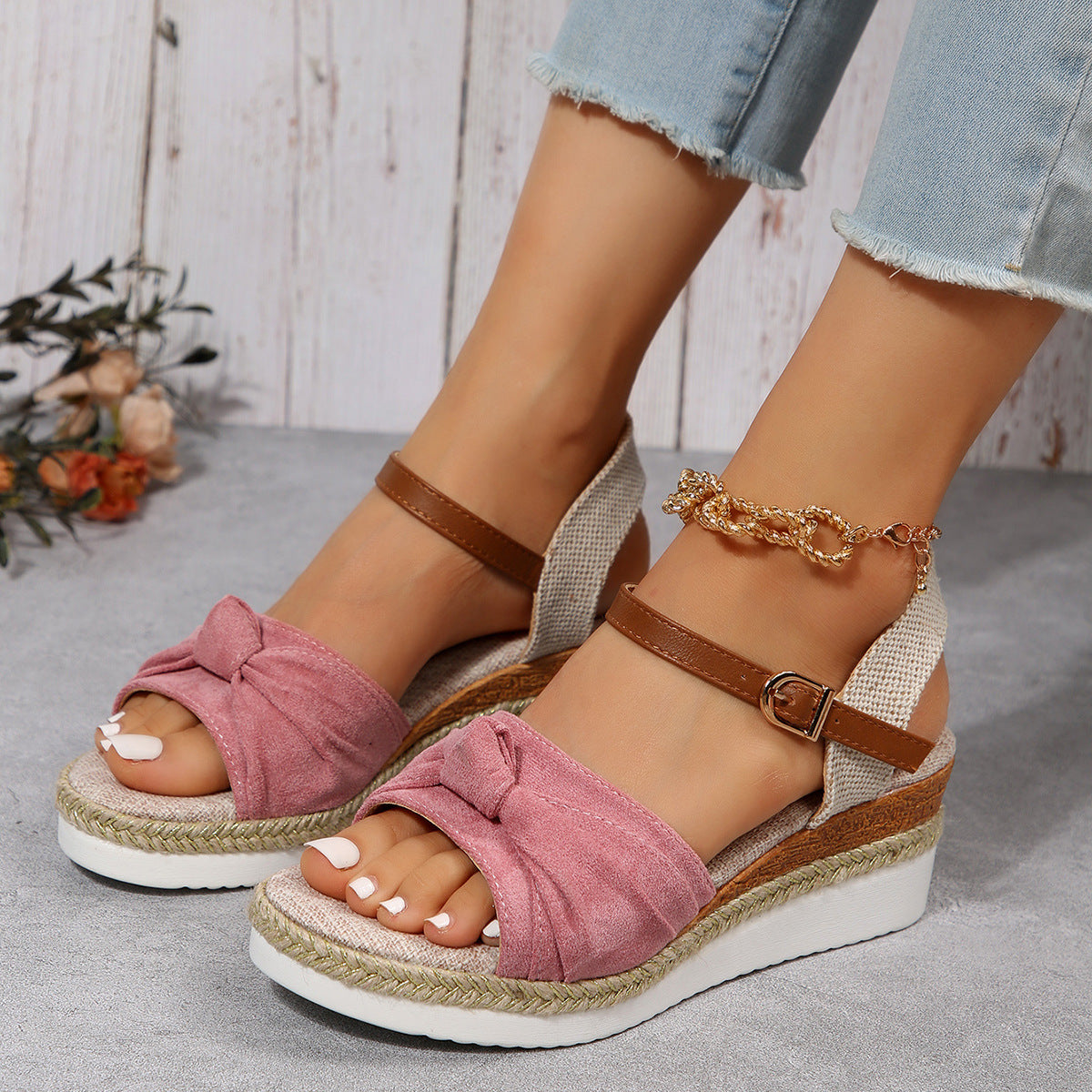Ortho Welt Chunky Sandals With A Bow - Unique Summer Fashion