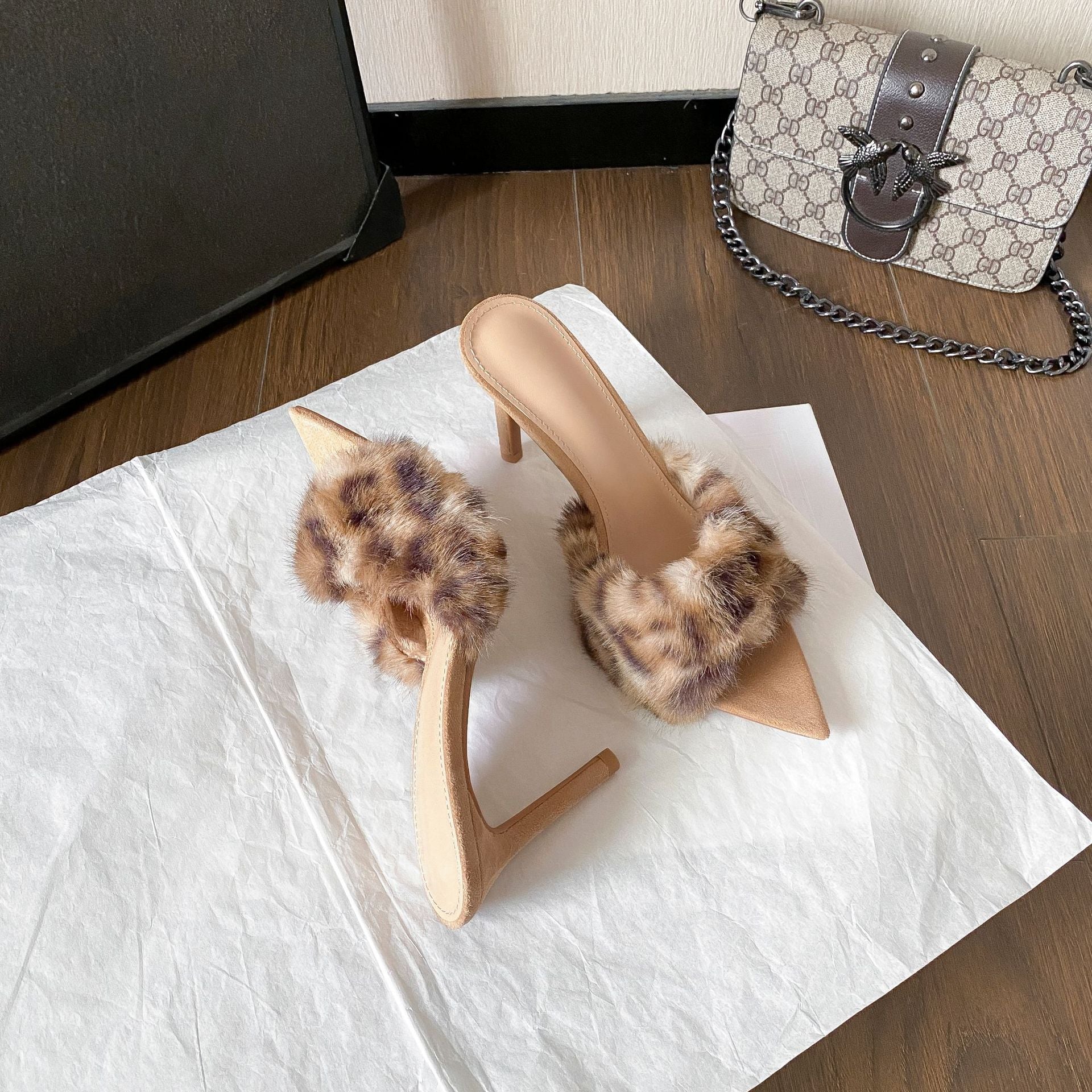 Ortho Welt Plush High-Heeled Pumps, Uniquely Elegant