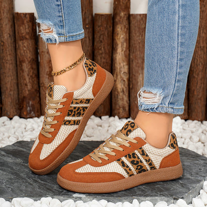 Ortho Welt Colorful Retro Lace-Up Ballet Flats - Unique And Trendy